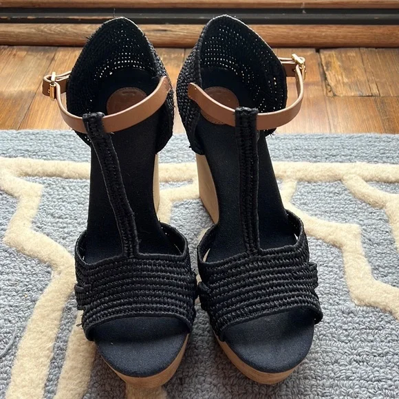 Tory Burch wedges - worn once Size 10 Navy Blue - Picture 2 of 8